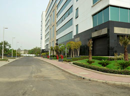 DLF Towers - Features